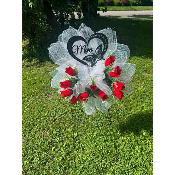 Rose Flower Mom Wreath Cemetery Decor Forever in Our Hearts Grave Marker xxx - Picture 7 of 7